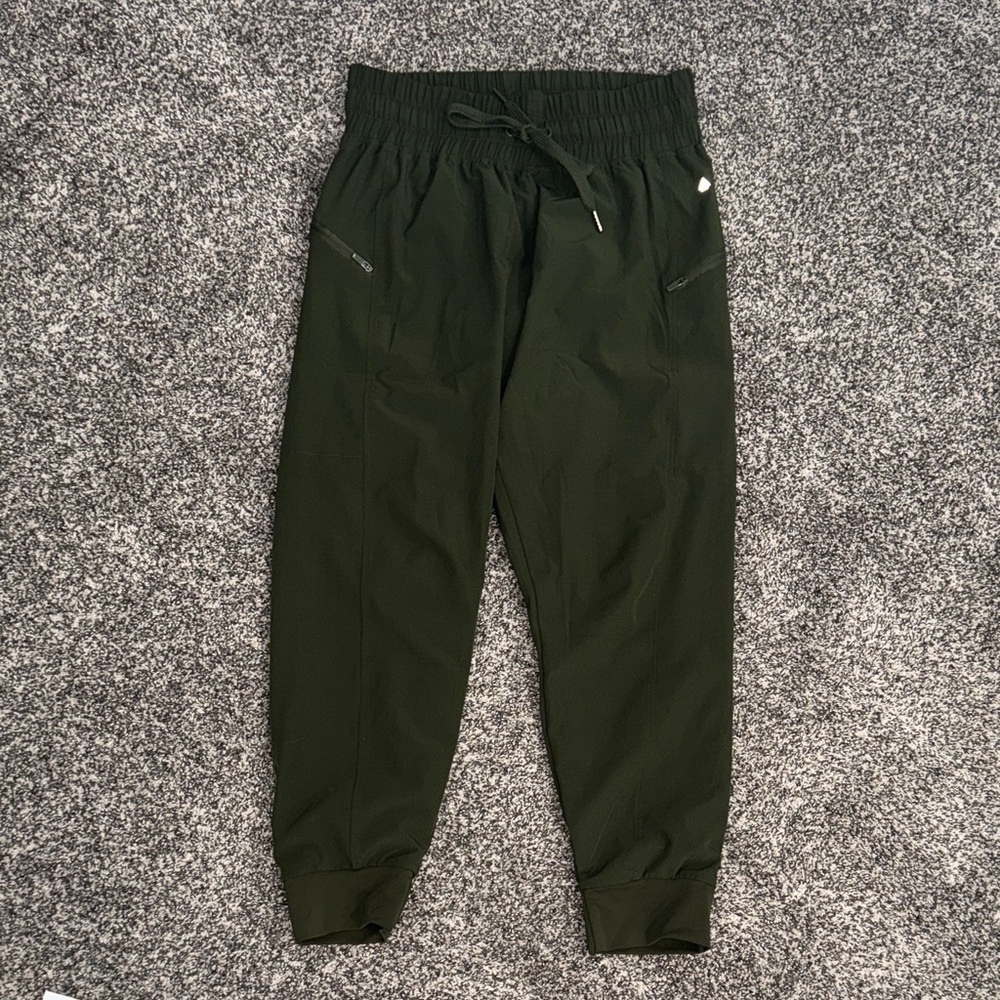 Cali Sport Women’s  Olive Jogger Pants